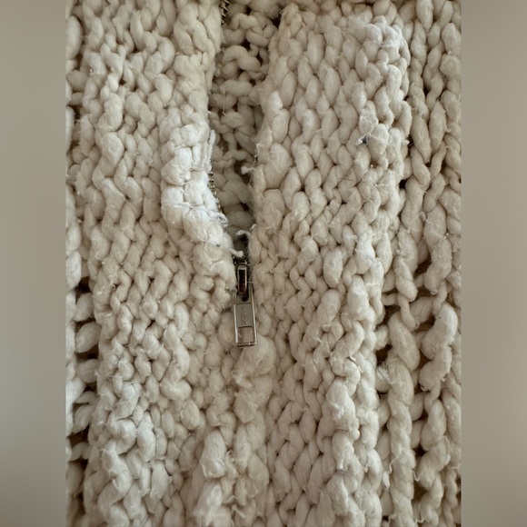 OZMA of California Syllabie Zip Up Knit one size - Picture 9 of 11